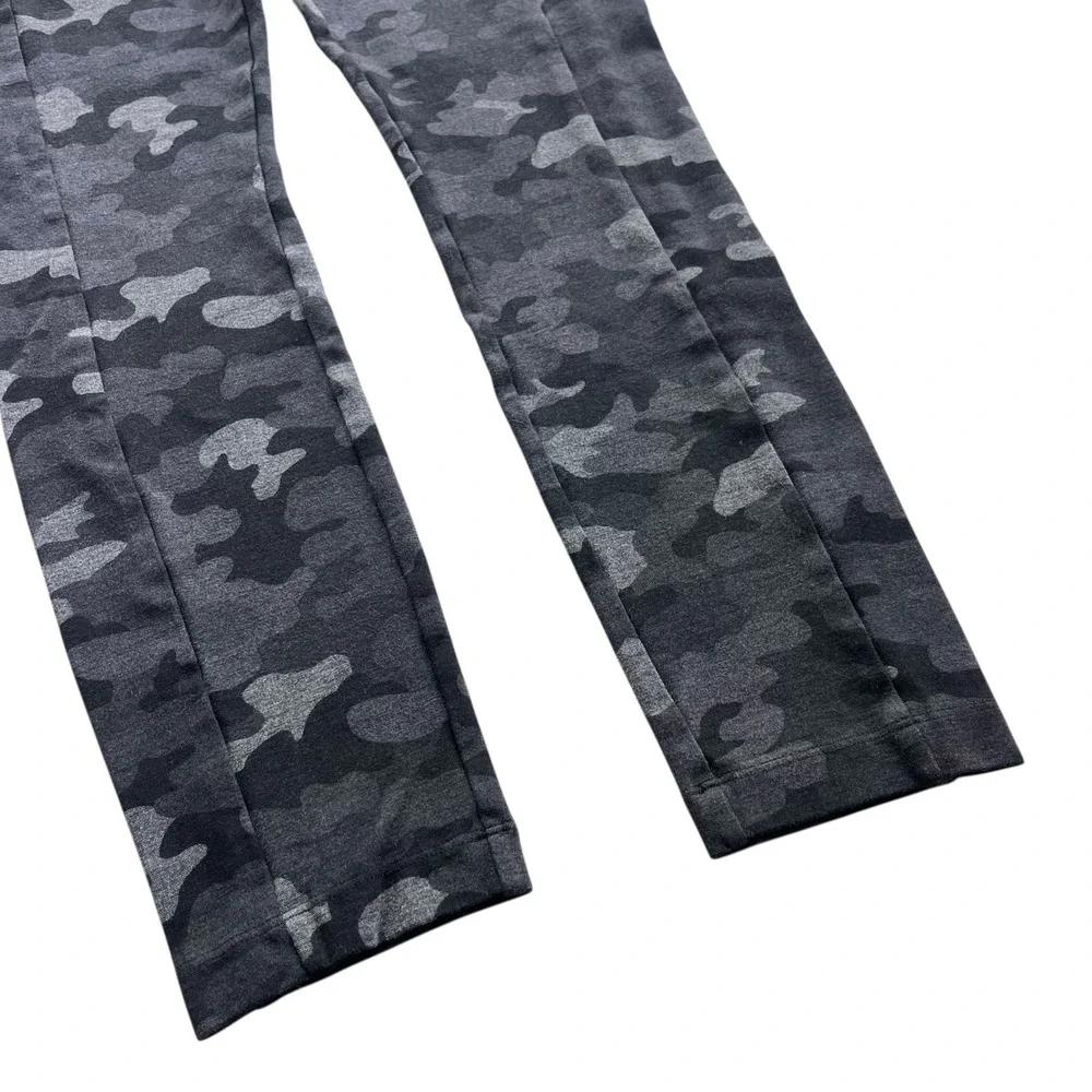 Cabi Women M Black Gray Camo Print Highrise Side Pocket Stretch ATC Legging 3931
